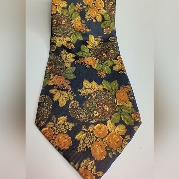 PIERRE BALMAIN SILK TIE - Picture 3 of 8
